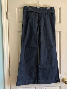 Dark Blue Wide-Leg Women's Jeans - Low-Rise Flare